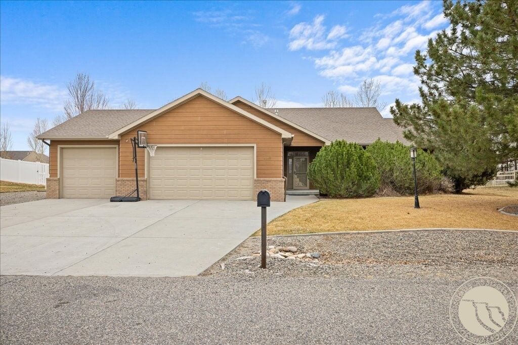 Property Photo:  2715 Westfork Lane  MT 59106 