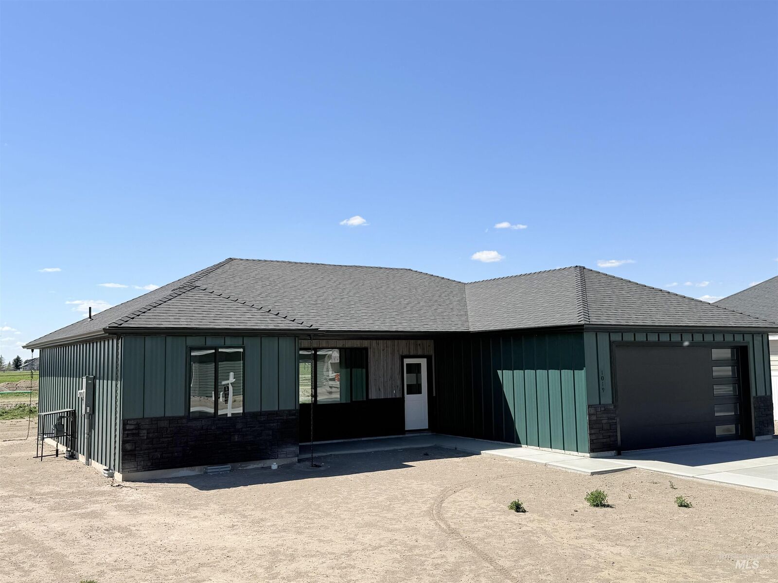 Property Photo: 1019 Moss Ave. ID 83350