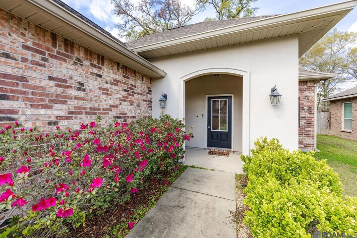 Property Photo:  8623 Arabella Ave  LA 70820 