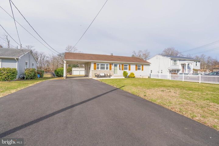Property Photo:  1704 N Valley Avenue  NJ 08360 