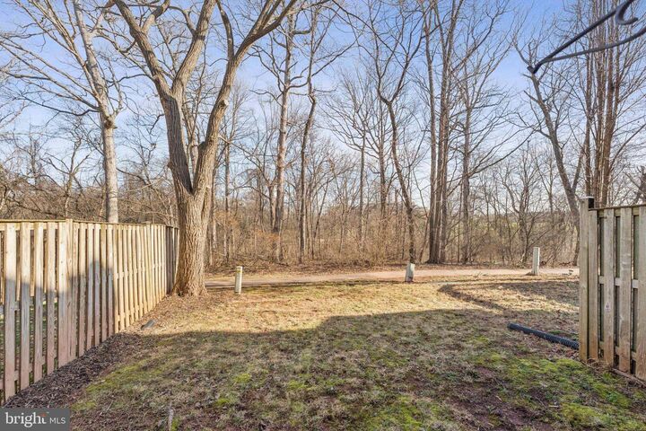 Property Photo:  44048 Gala Circle  VA 20147 