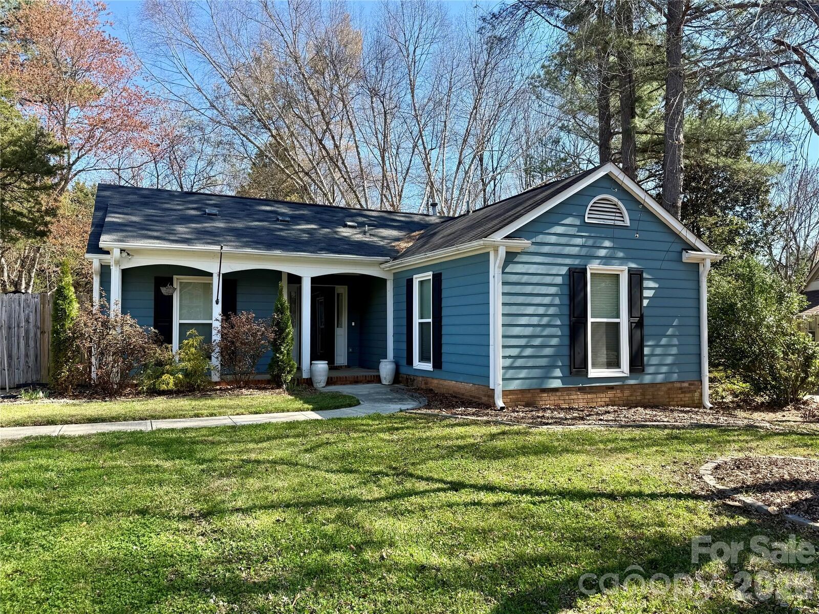 Property Photo:  7310 Palmetto Court  NC 28227 