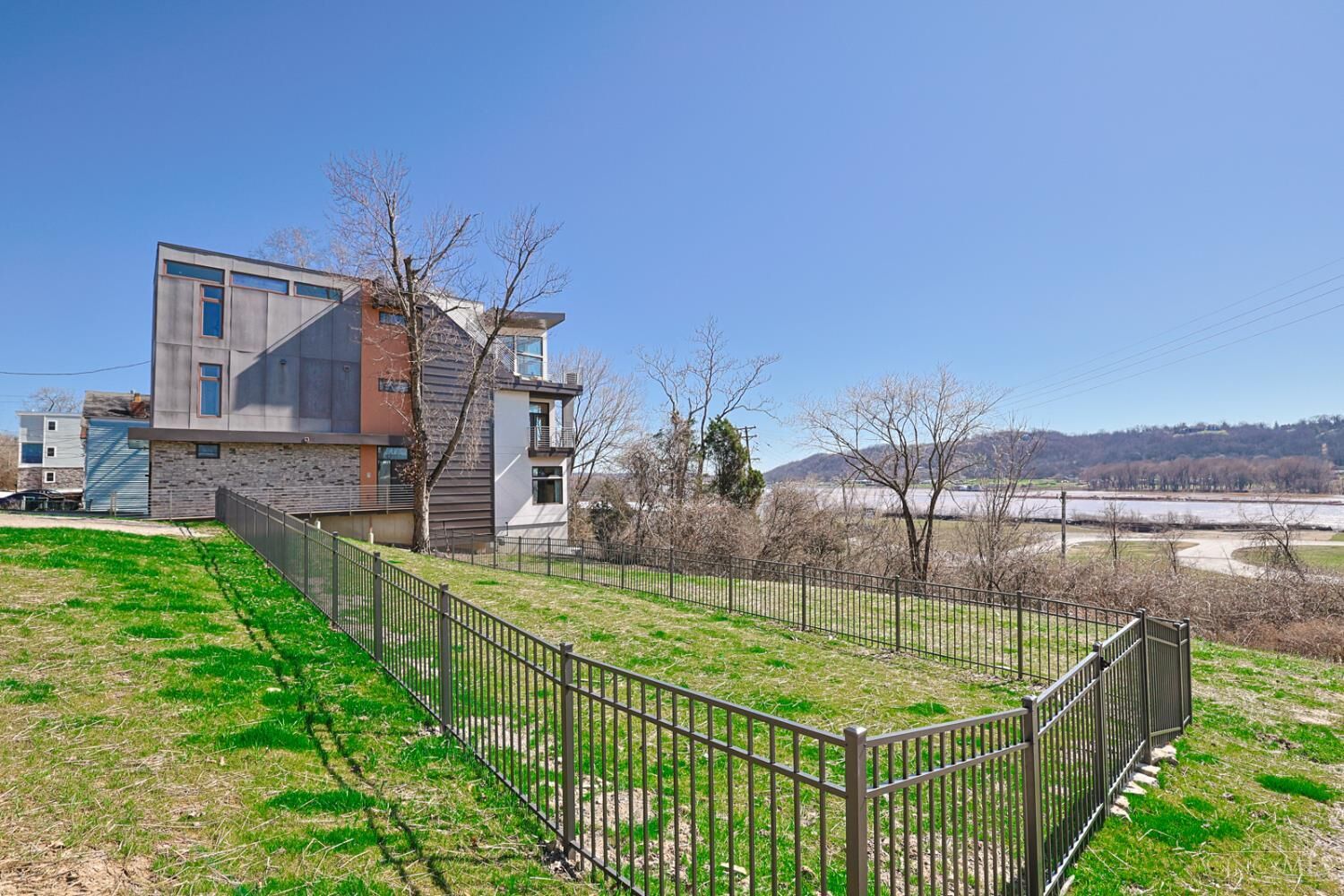 Property Photo:  2828 Hoff Avenue  OH 45226 