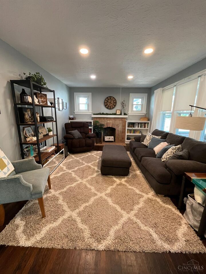 Property Photo:  4251 Leonard Avenue  OH 45217 