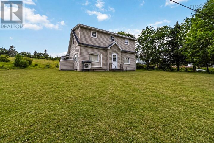 Property Photo: 67 Croft Avenue NS B0R 1C0