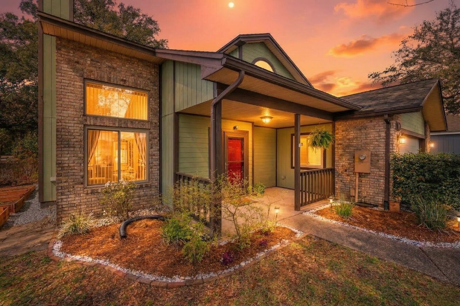 Property Photo:  307 Evergreen Avenue  FL 32578 