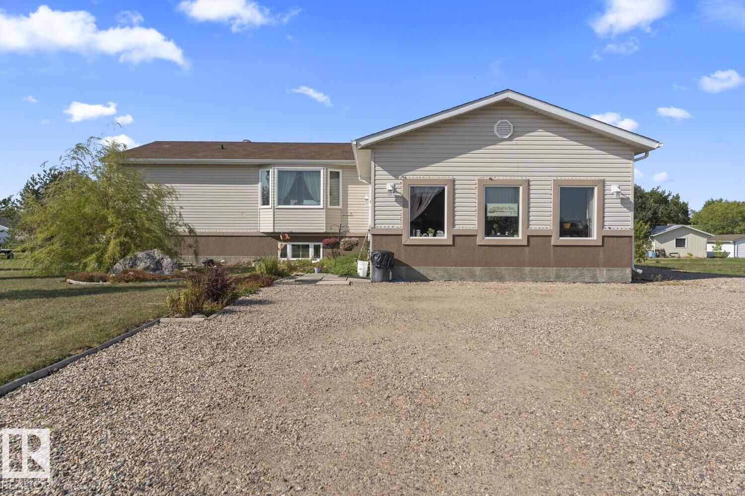 Property Photo:  3808 2nd Street  AB T0A 2K0 