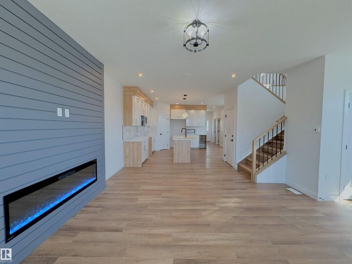 Property Photo: 7 Tilia Place AB T7X 0Z3