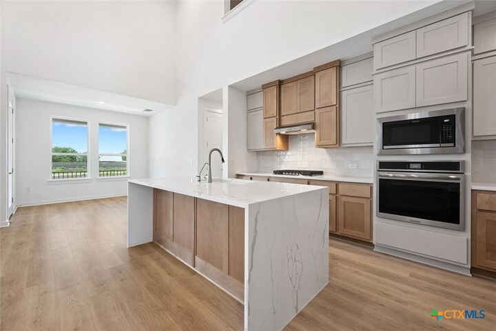 Property Photo: 6309 McMurtry Street TX 78747