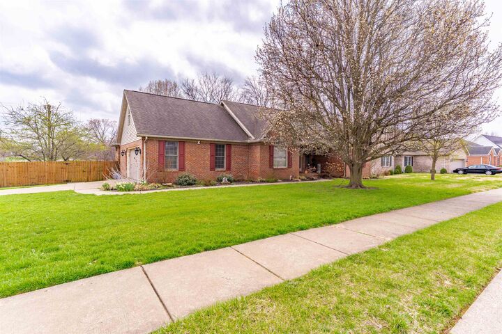 Property Photo:  772 Constanza Drive  KY 42420 