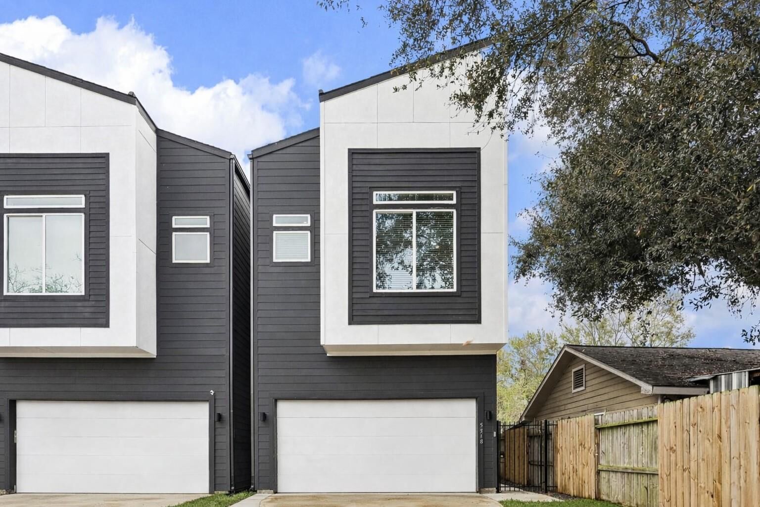 Property Photo:  5318 Wunder Lane  TX 77091 