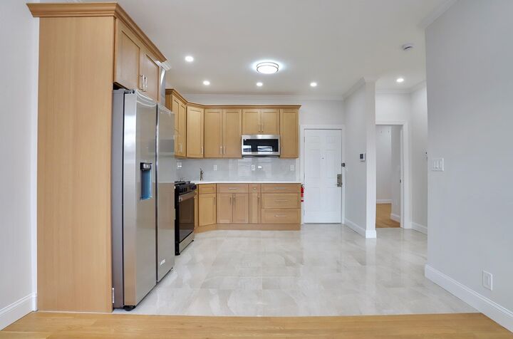 Property Photo:  915 Central Ave 2  NJ 07087 