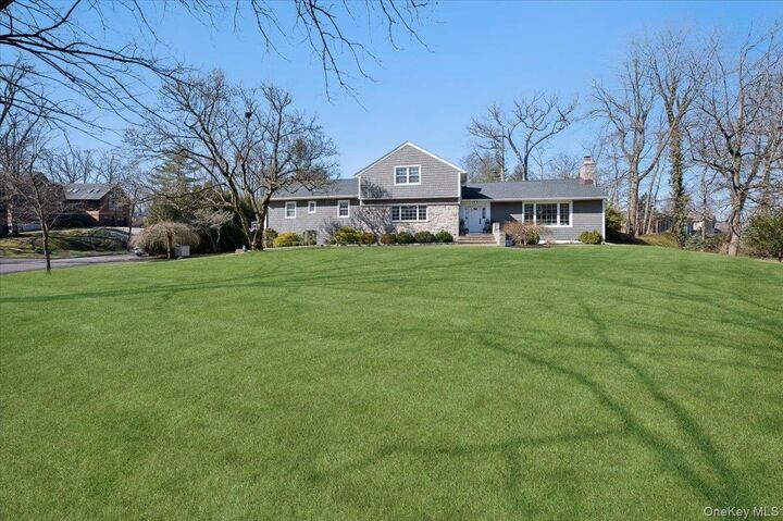 Property Photo:  31 Priory Lane  NY 10803 