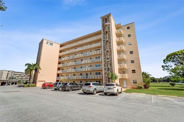 Property Photo:  4040 Ironwood Circle 406F  FL 34209 