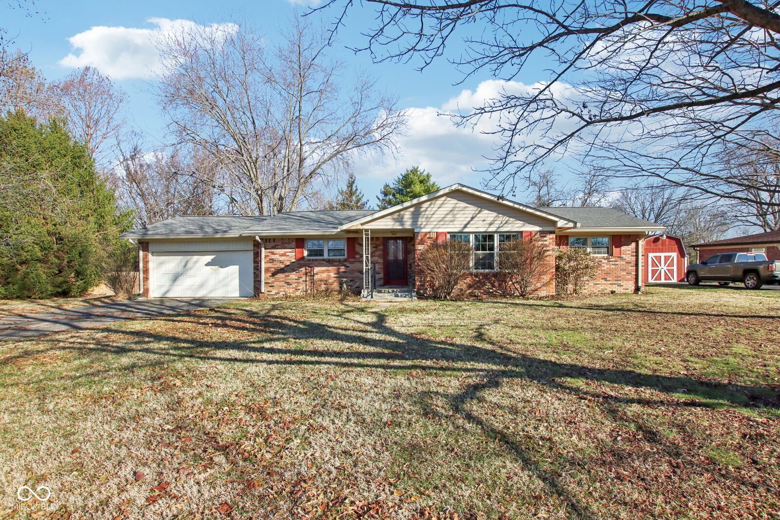 Property Photo: 1418 Muessing Road IN 46239