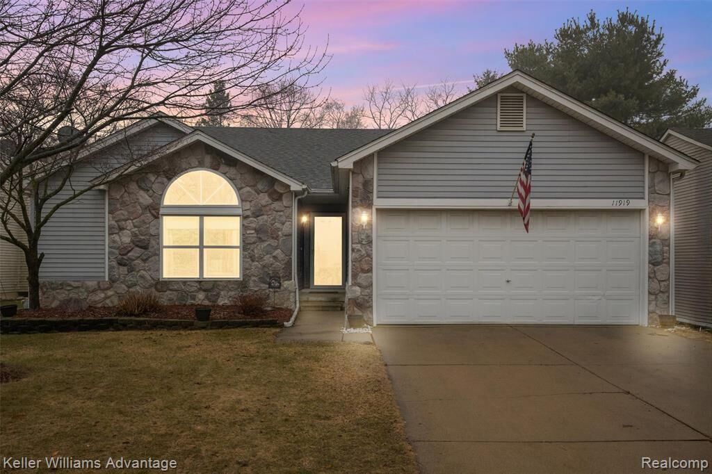 Property Photo: 11919 Chase Boulevard MI 48150 5039