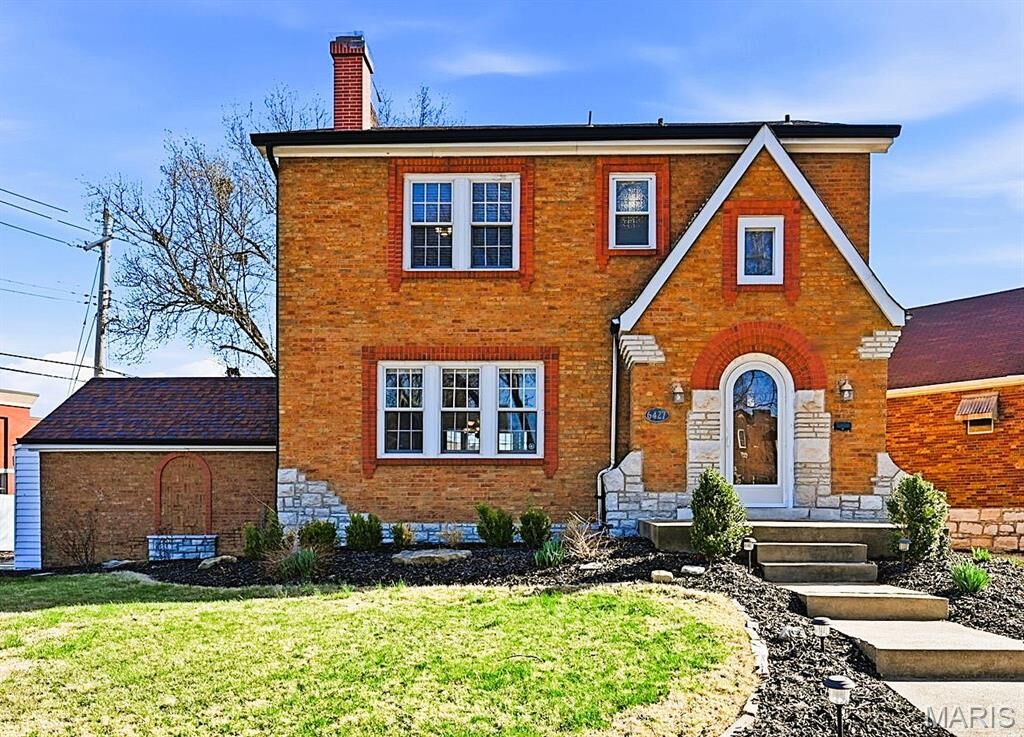 Property Photo: 6427 Winona Avenue MO 63109