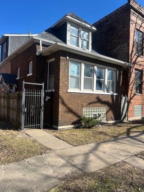 Property Photo:  6953 S Indiana Avenue  IL 60637 