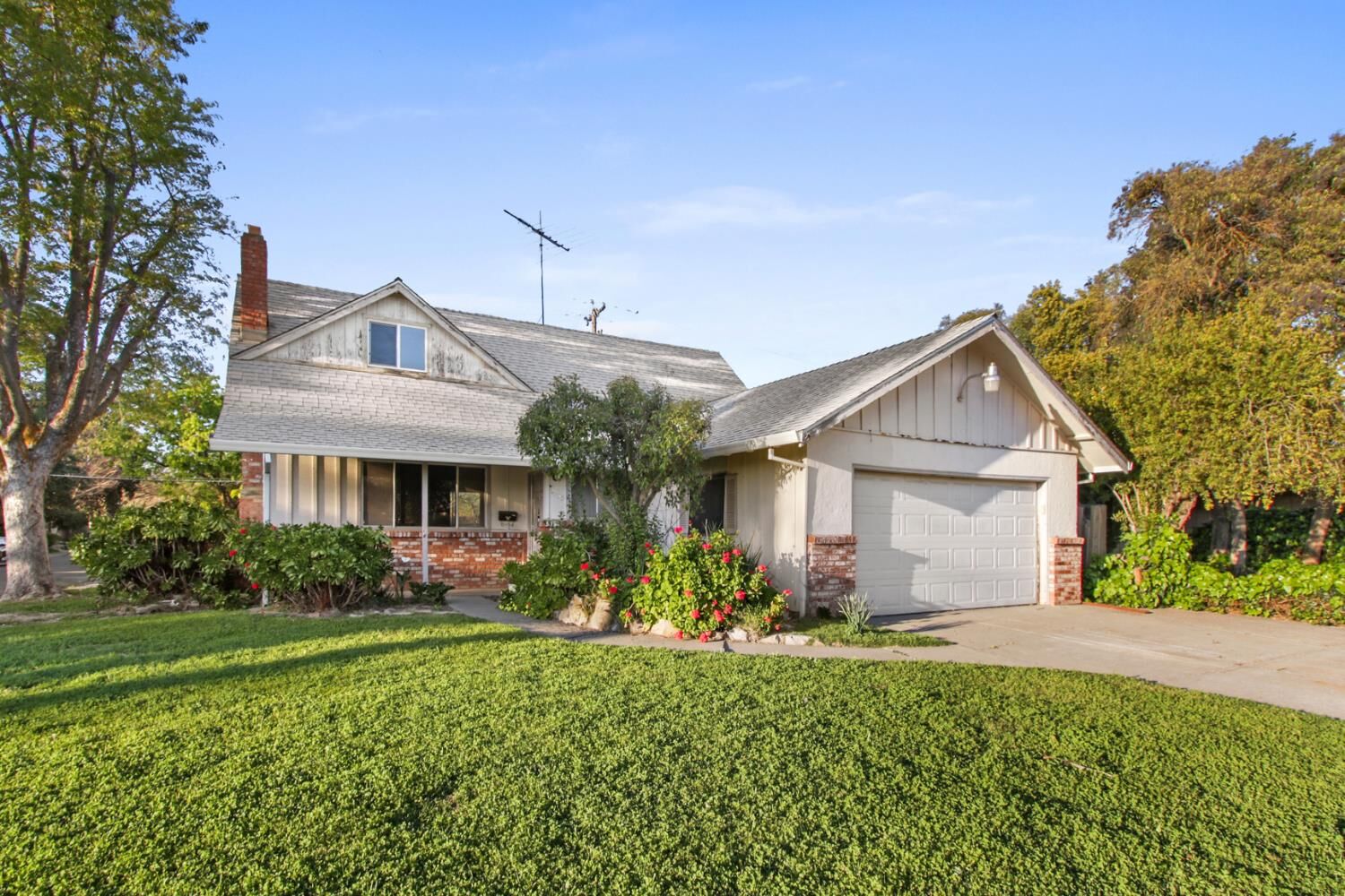 Property Photo:  2505 Loyola Drive  CA 95618 