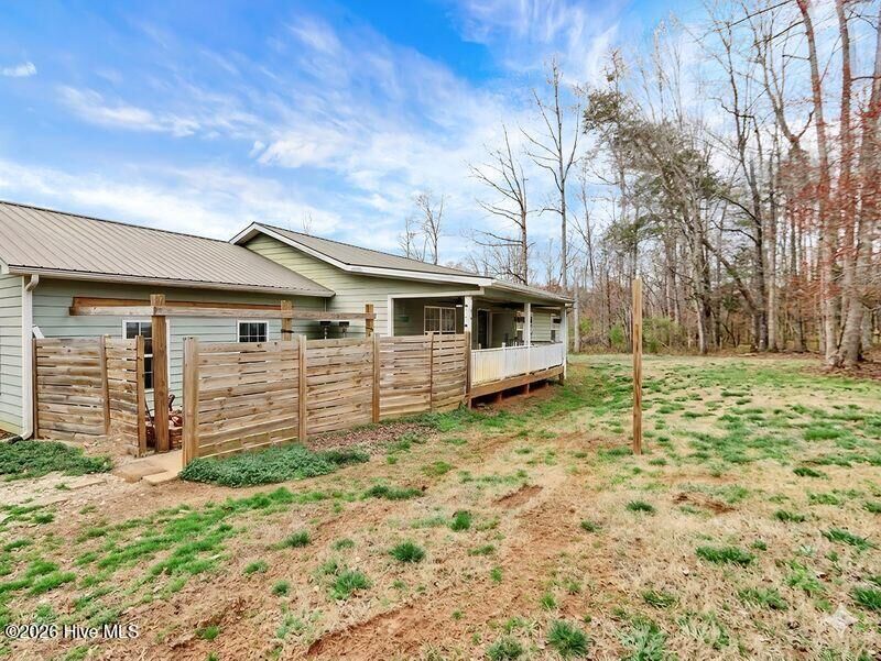 Property Photo:  283 Hill Road  NC 28139 