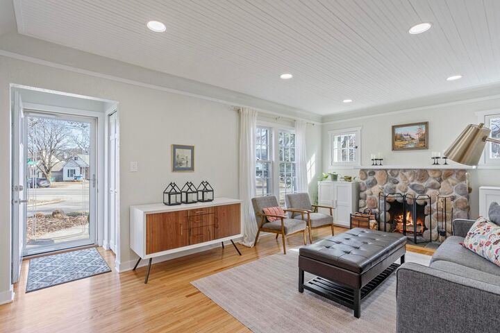 Property Photo:  3280 Blackstone Avenue  MN 55416 