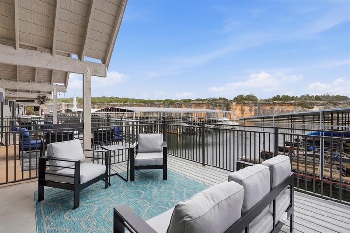 Property Photo: 3007 Upcreek Alley 7 TX 76475