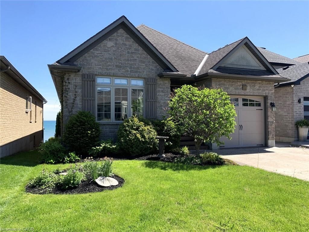 Property Photo:  80 New Lakeshore Road 16  ON N0A 1N8 