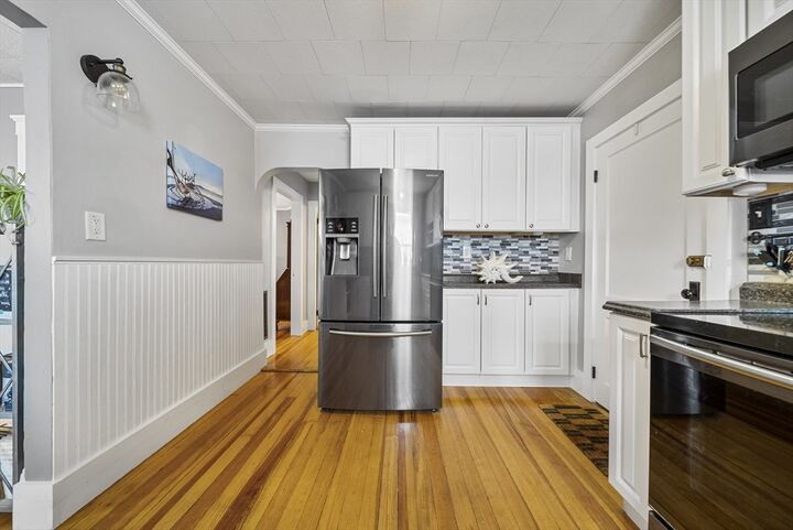 Property Photo:  25 Eden St 2  MA 01970 