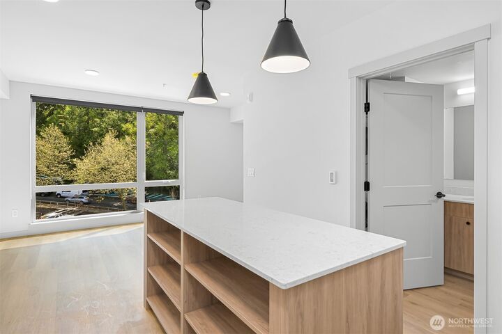 Property Photo:  820 N State Street 505  WA 98225 