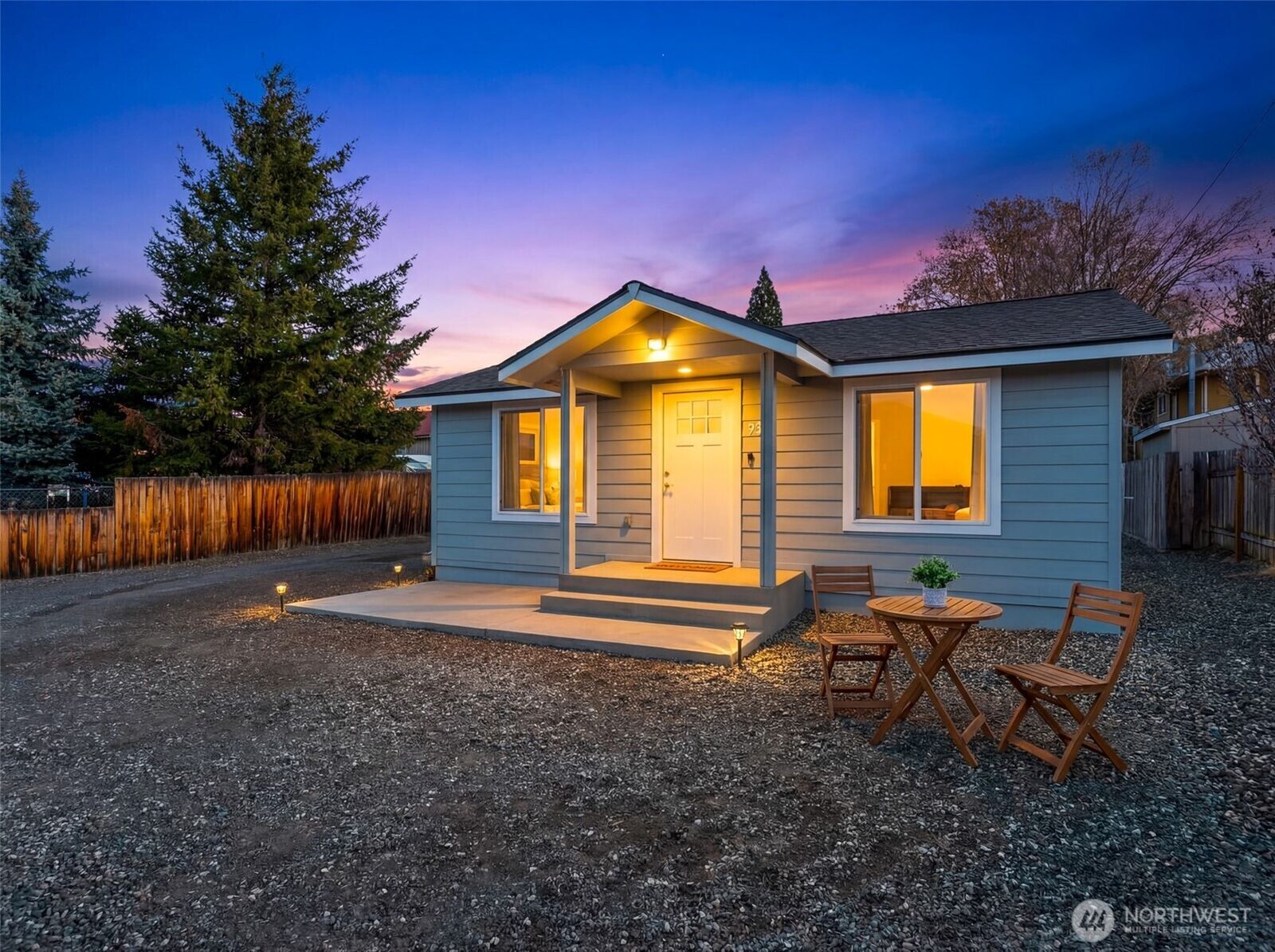 Property Photo:  325  Eastmont Ave  WA 98802 