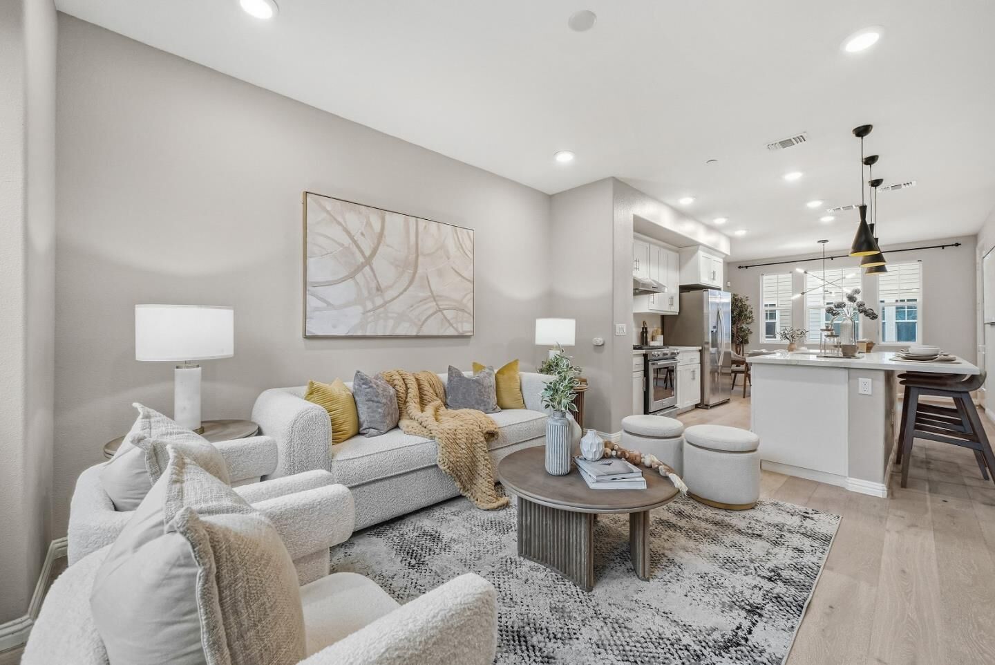 Property Photo:  346 Circuit Way  CA 94043 