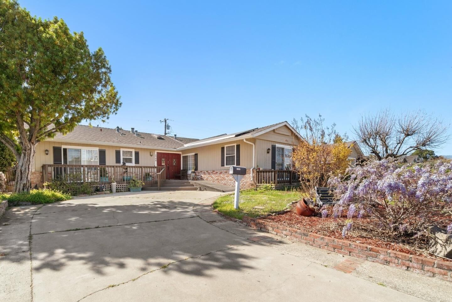 Property Photo:  1708 Hallmark  CA 95124 