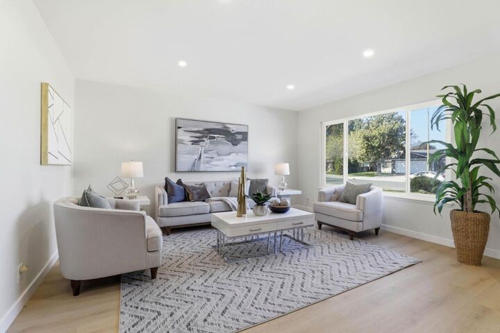 Property Photo:  124 Biddleford Court  CA 95139 