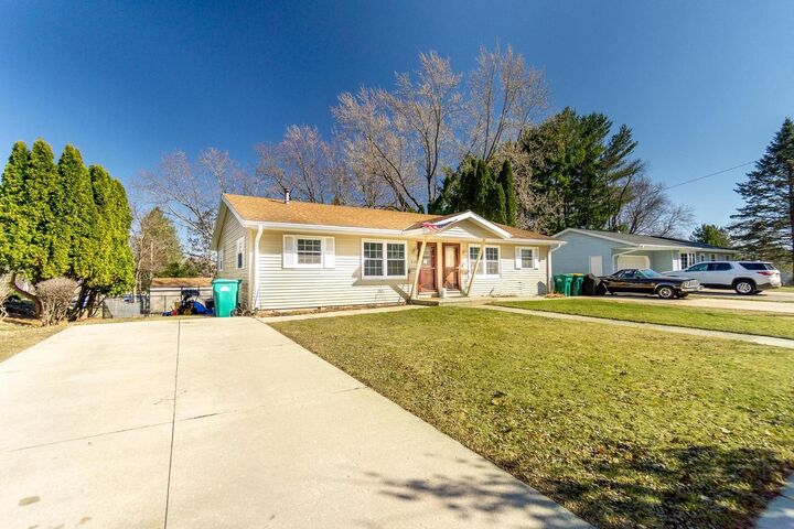 Property Photo:  815-817 Sweeney Road  WI 53534 