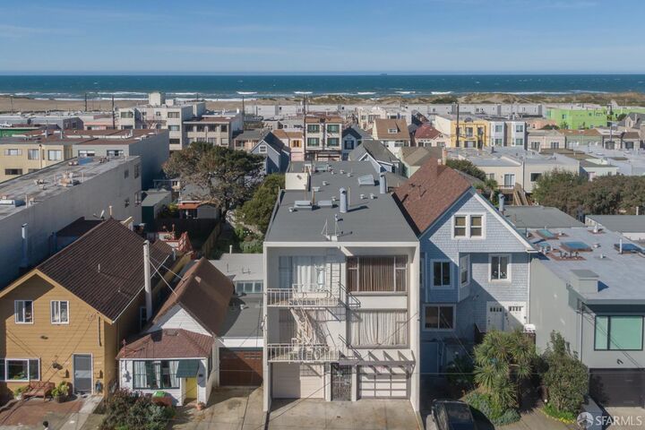 Property Photo:  1355 47th Avenue  CA 94122 