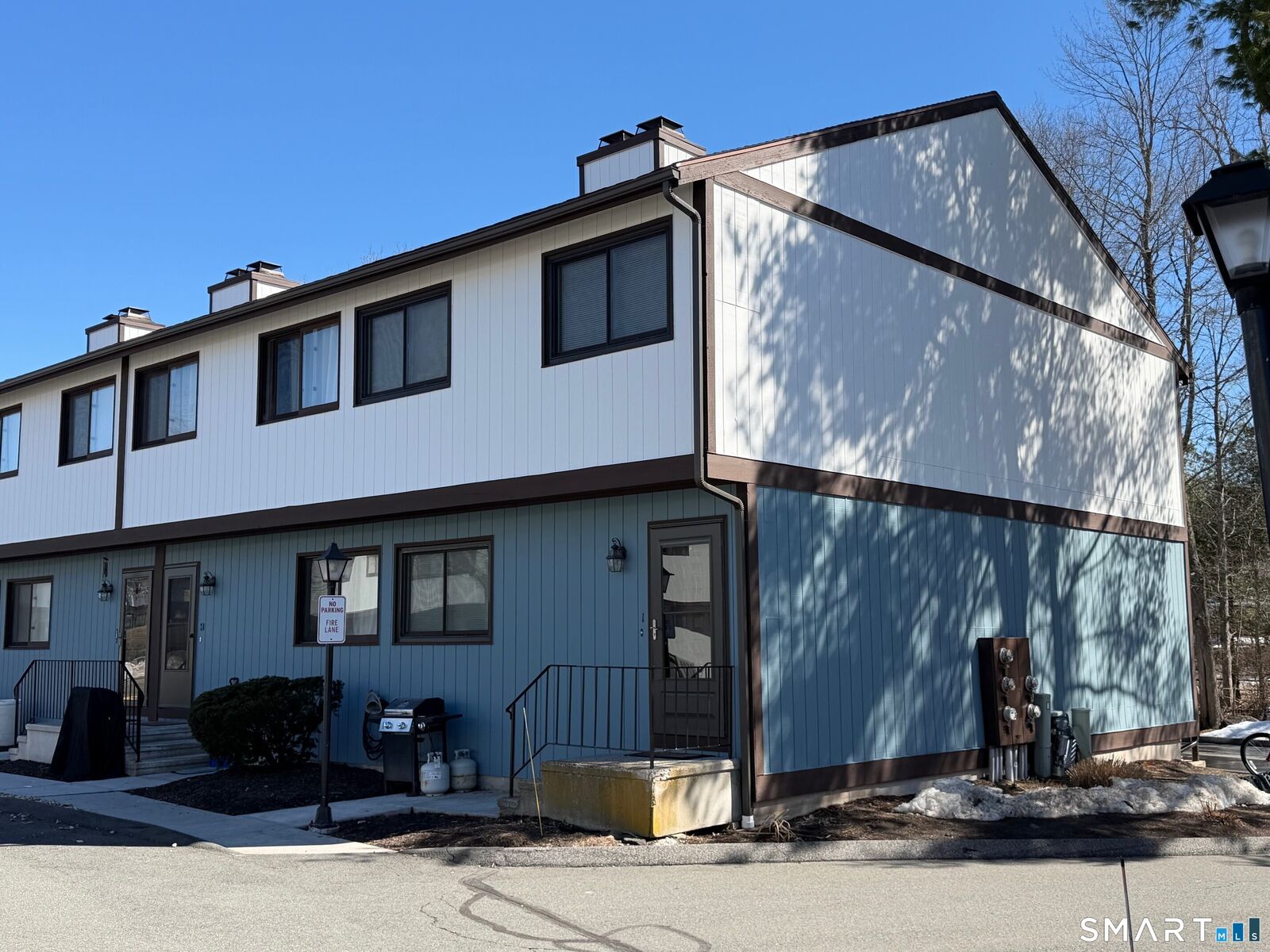 Property Photo: 27 Crows Nest Lane 12I CT 06810