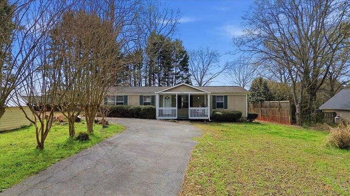 Property Photo:  1361 Hickory Nut Road  SC 29349 