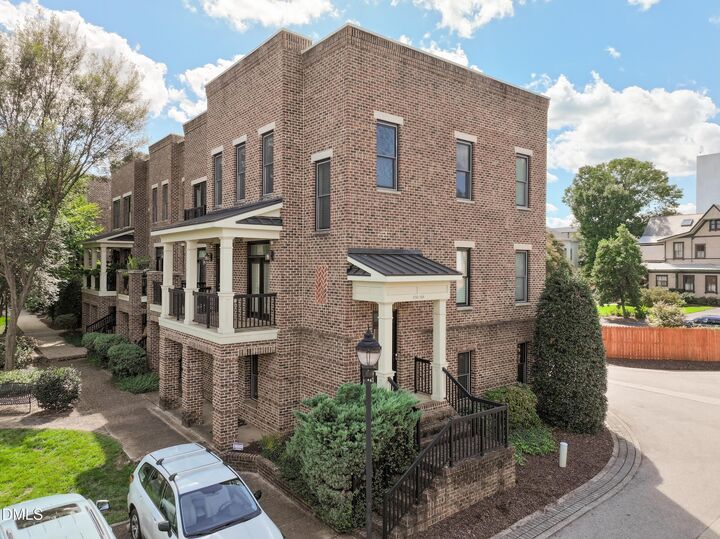 Property Photo: 530 John Haywood Way 104 NC 27604