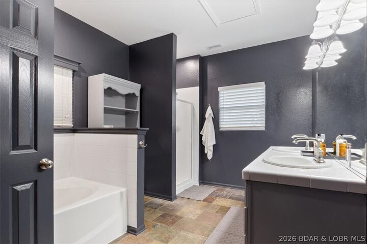 Property Photo:  23 Cottage Park East #6  MO 65020 