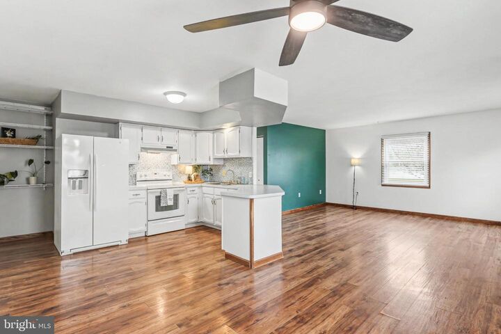 Property Photo:  1801 Mountain View Road  PA 17057 