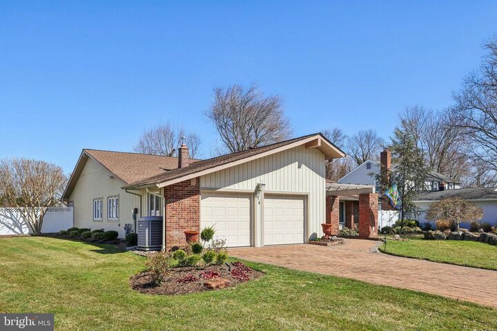 Property Photo:  76 Kent Avenue  NJ 08053 