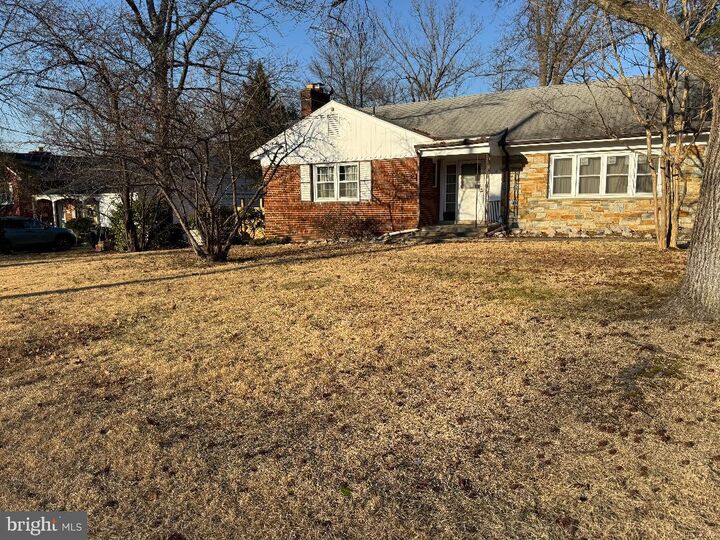 Property Photo: 7208 Kempton Road MD 20706