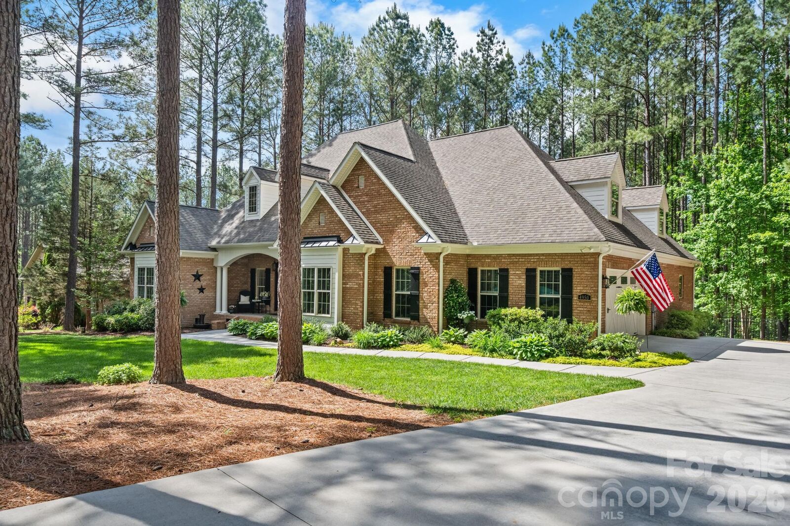 Property Photo:  4950 River Hills Drive  NC 28037 