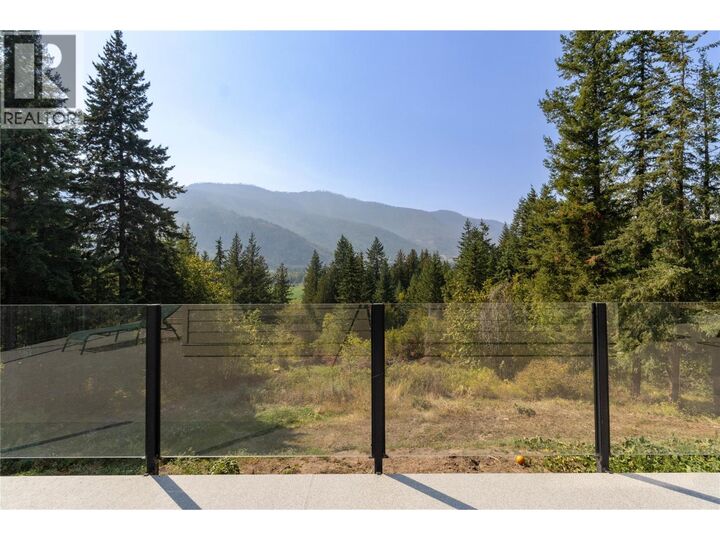 Property Photo: 1403 Notch Hill Road BC V0E 2W1