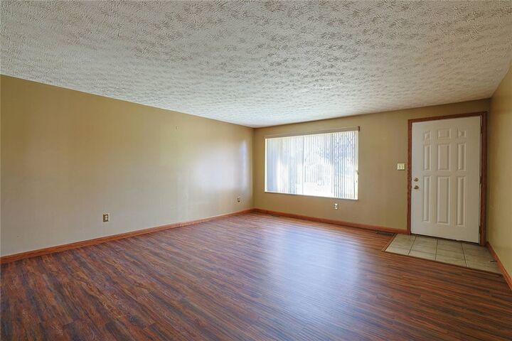 Property Photo:  211 Katy Lane  OH 45322 