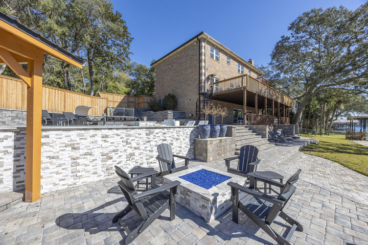 Property Photo:  147 Eldredge Road  FL 32547 