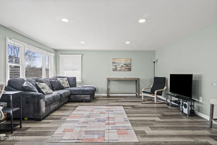 Property Photo:  10 Juracka Parkway  NY 12306 