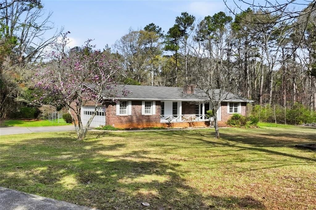 Property Photo:  2401 Ebenezer Road SE  GA 30094 