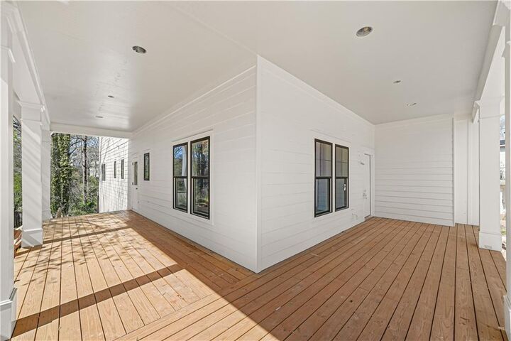 Property Photo: 649 Hemlock Circle SE GA 30316