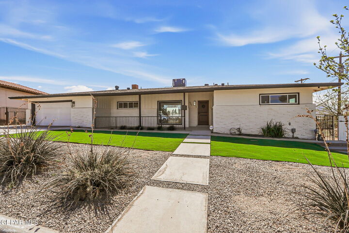 Property Photo:  932 Mesita Drive  TX 79902 